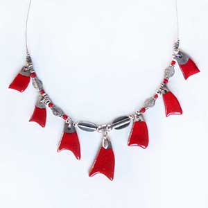 collier rouge